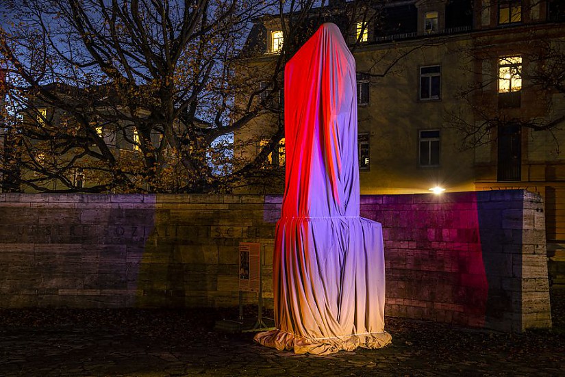 Quelle: Claus Bach: „E.T._RGB#100“ 