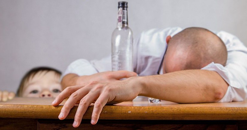Alkoholismus - Symbolbild, Quelle: Pixabay Alkoholismus - Symbolbild, Quelle: Pixabay