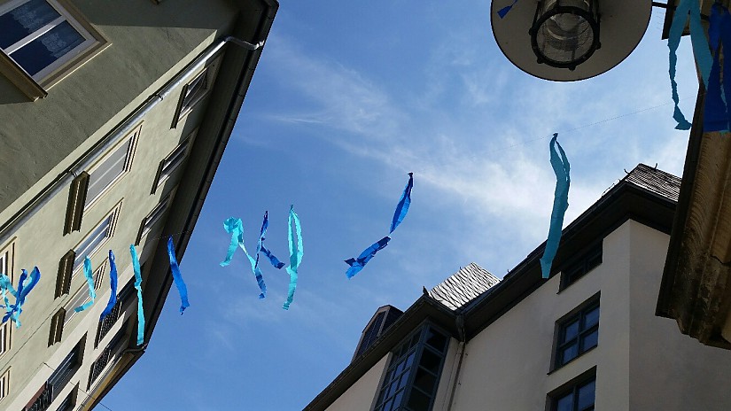 Blaues Fest in der Windischenstraße