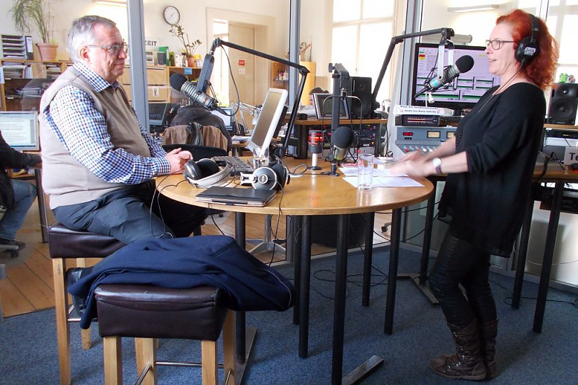 Oberbürgermeister Stefan Wolf in der Fragestunde (Foto: Radio Lotte) Oberbürgermeister Stefan Wolf in der Fragestunde (Foto: Radio Lotte)