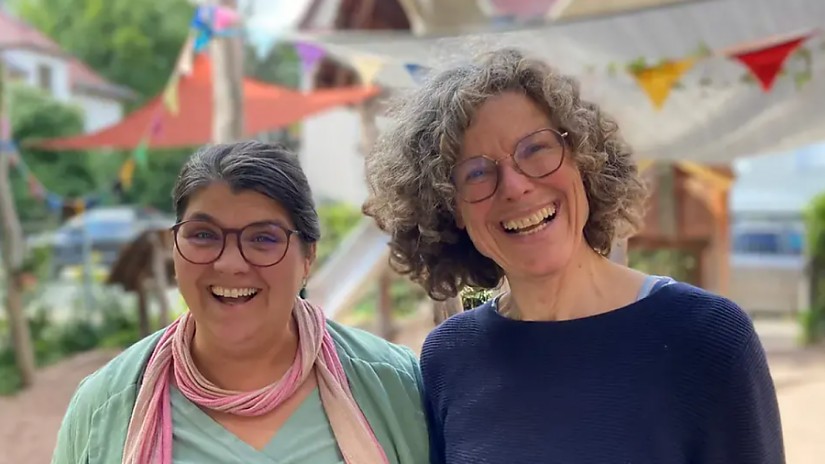 Familienberaterinnen und -begleiterinnen Iris Seliger und Katrin Crone, © SOS-Kinderdorf Thüringen