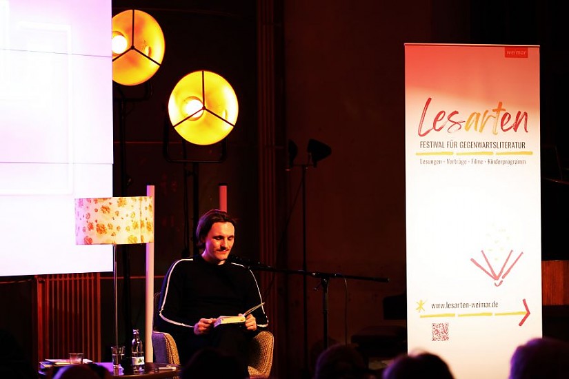 Autor Kaleb Erdmann, Foto: Stefan Schmidt