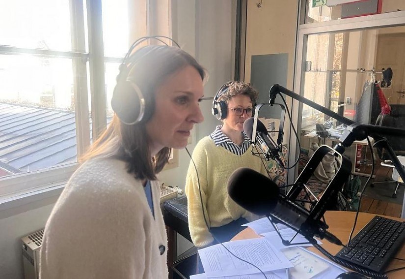 Zu Gast im Radio LOTTE Studio: links Lisa Werner und rechts Dorothea Schlüter, Foto: Stefan Schmidt