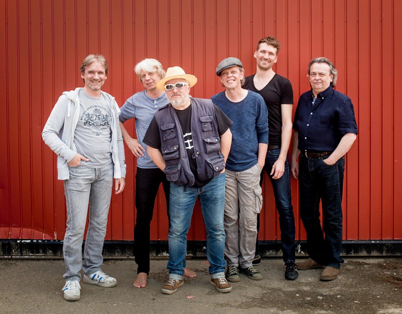 Andreas Dresen, Axel Prahl und Band (Foto: Peter Hartwig/www.kineofoto.de)