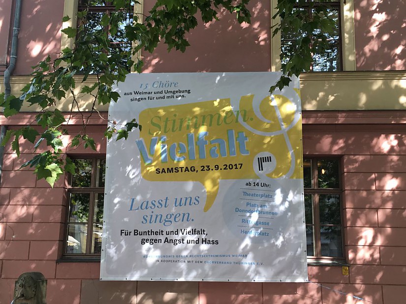 "Stimmen.Vielfalt"- Banner am Radio LOTTE Tempel, Foto: Radio LOTTE