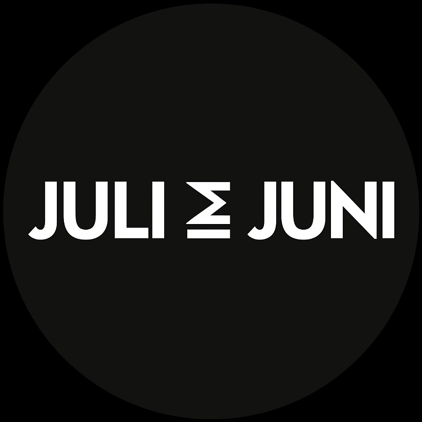 "Juli im Juni" Logo, Quelle: juli-im-juni.de "Juli im Juni" Logo, Quelle: juli-im-juni.de