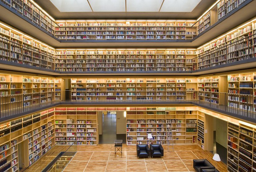 Bücherkubus im Studienzentrum © Klassik Stiftung Weimar, Foto: Olaf Mokansky