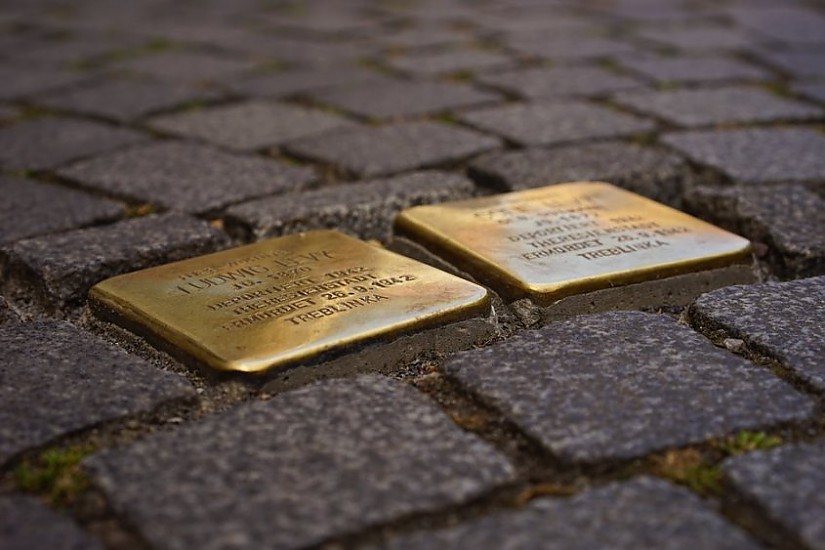 Stolpersteine (Symbolbild), Foto: Pixabay