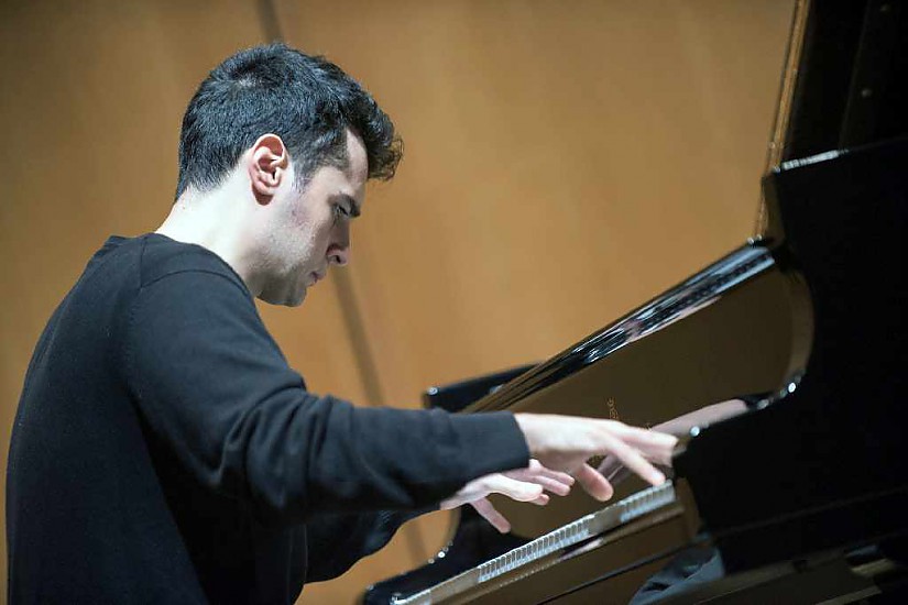 Grigoris Ioannou, Finalist des Internationalen Franz-Liszt-Klavierwettbewerbs Weimar–Bayreuth 2018, Foto: Maik Schuck