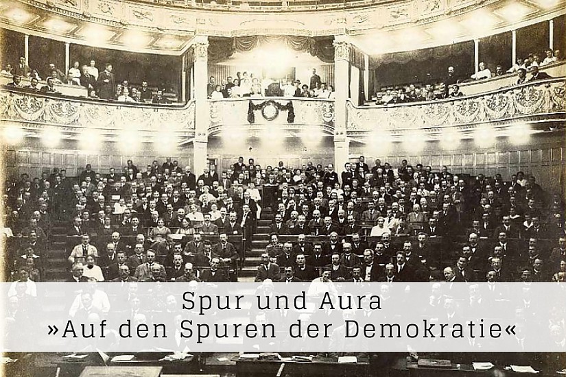 Bildquelle: Aufnahme während der Nationalversammlung 1919 im Deutschen Nationaltheater Weimar, Foto: Stadtmuseum Weimar