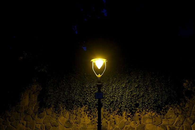 Symbolbild Strassenbeleuchtung, Quelle: Pixabay