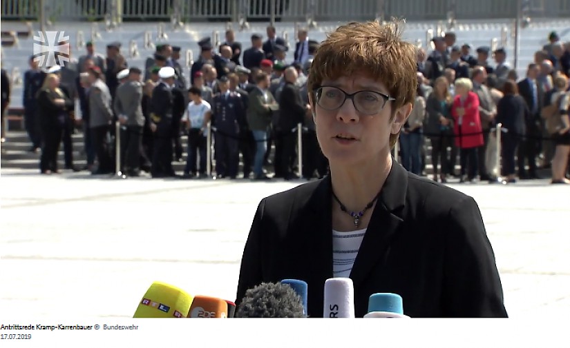 Screenshot:  Antrittsrede von Annegret  Kramp-Karrenbauer