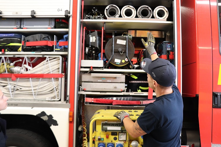 Offener Feuerwehrwagen (Quelle: Oberweimar-Ehringsdorf) Offener Feuerwehrwagen (Quelle: Oberweimar-Ehringsdorf)