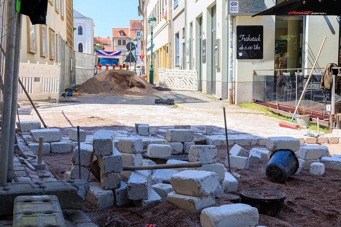 Neues Kalksteinpflaster für "Grüner Markt" (Quelle: Stadt Weimar) Neues Kalksteinpflaster für "Grüner Markt" (Quelle: Stadt Weimar)
