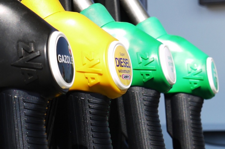 Tankstelle; Zapfsäule (Symbolbild; Pixabay.com) Tankstelle; Zapfsäule (Symbolbild; Pixabay.com)